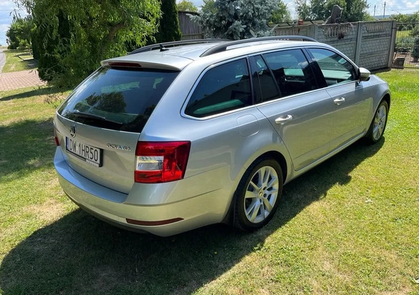 Skoda Octavia cena 79500 przebieg: 58415, rok produkcji 2019 z Opatów małe 37